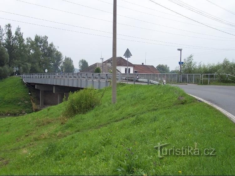 Bridge: View of the bridge over the Oder