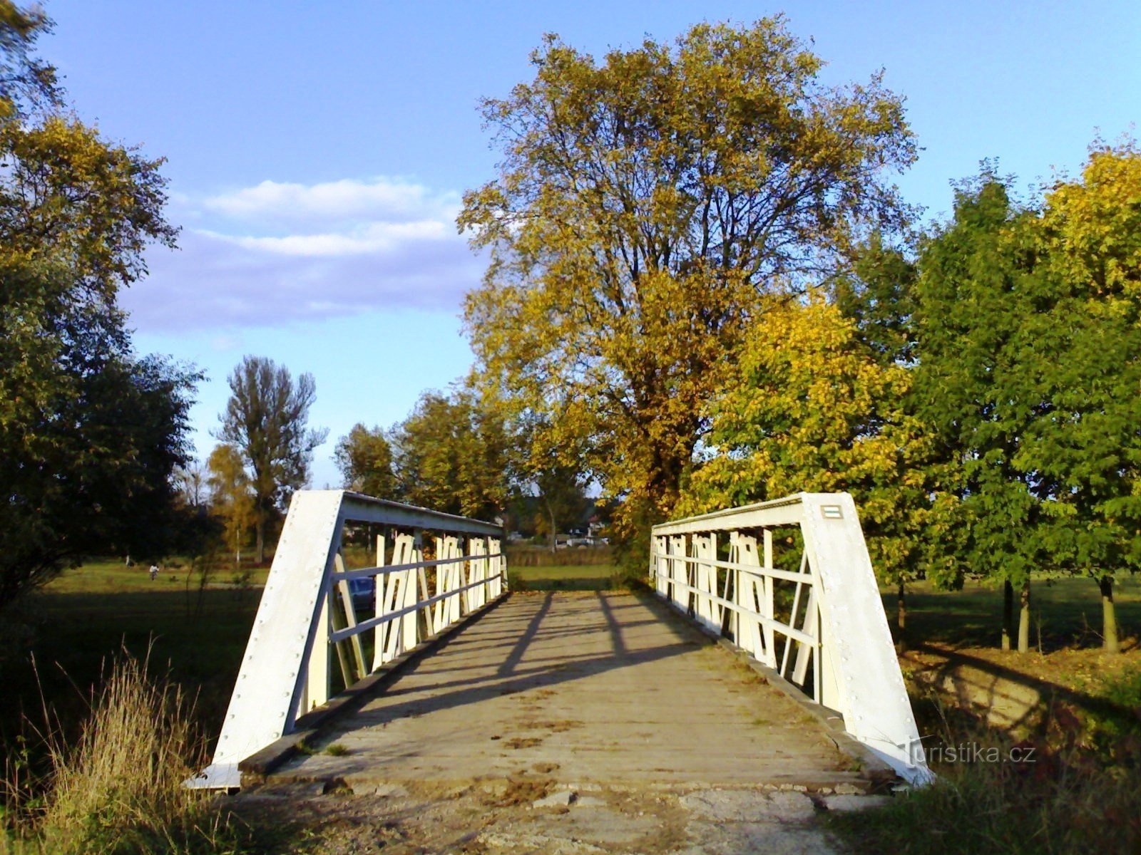 Puente sobre Orlica cerca de Blesno