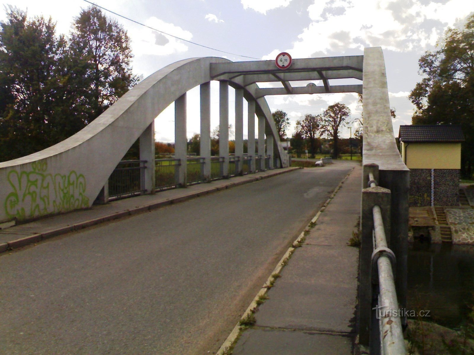 Brug over Orlica bij Týniště