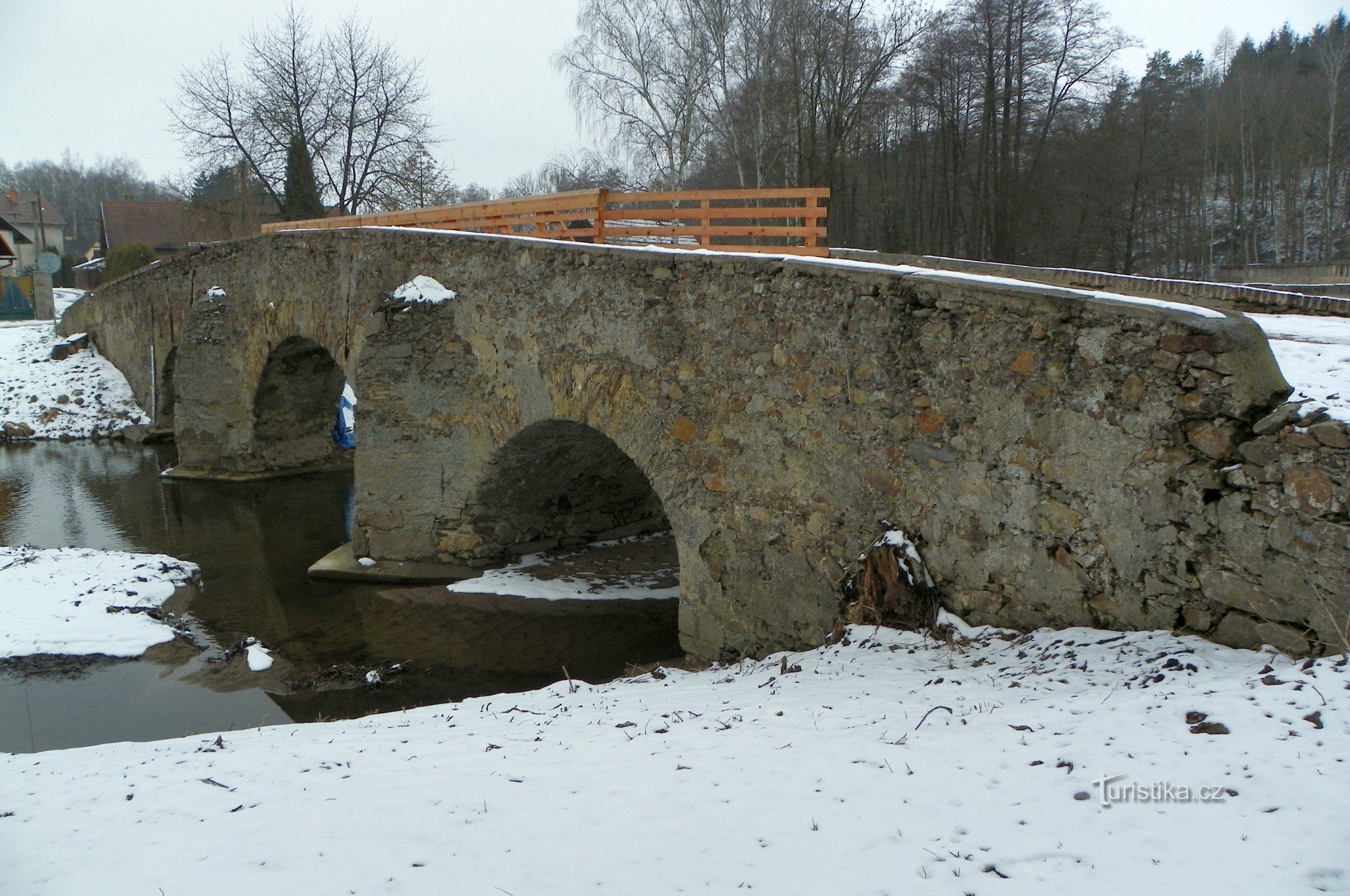 Most Ronov februar 2013