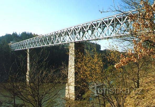 Brücke bei Červená
