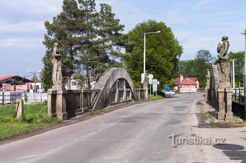 De brug in Křinec
