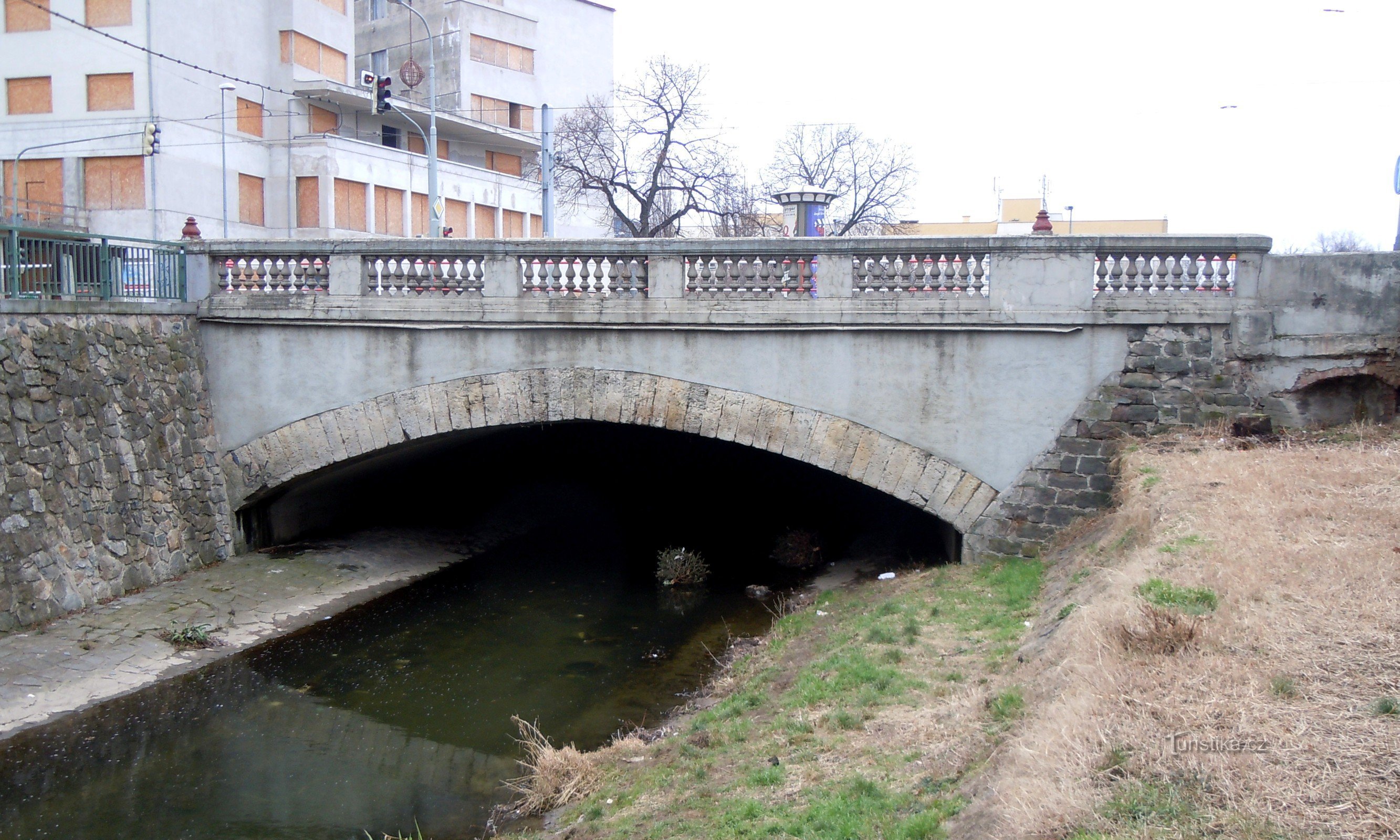 リブニの橋