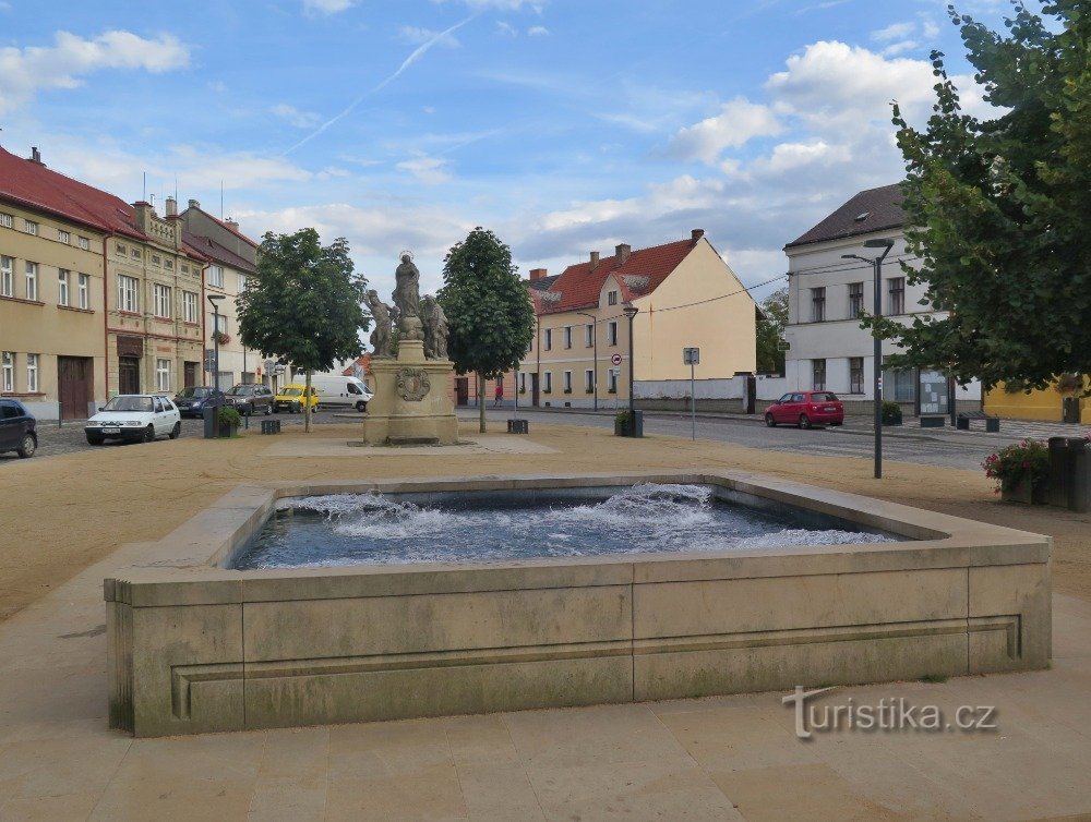 Szentmise - Szűz Mária szobor, Szent Sz. Sebastian és St. Rocha