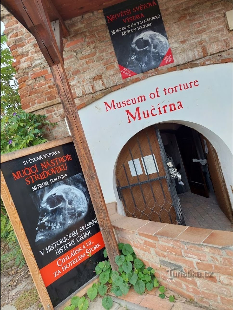 Keskiajan kidutusvälineet - Museum Torture Lednice