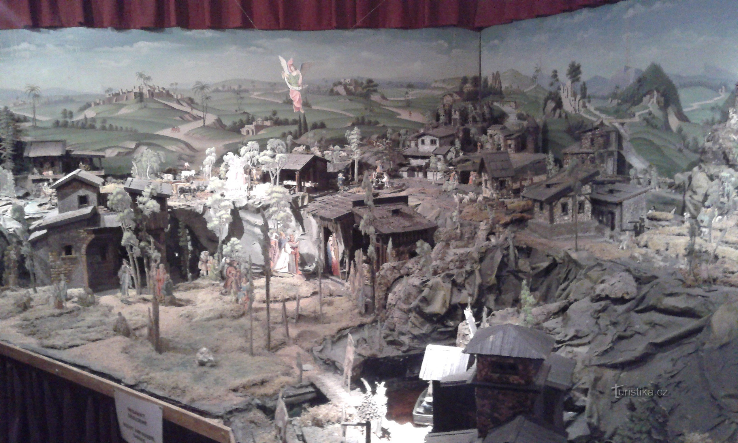 Museum med julkrubba, leksaker och byns historia - Kryštofovo údolí