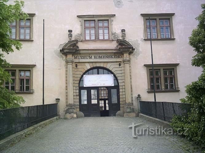 Museo Comenius en Přerov (2004)