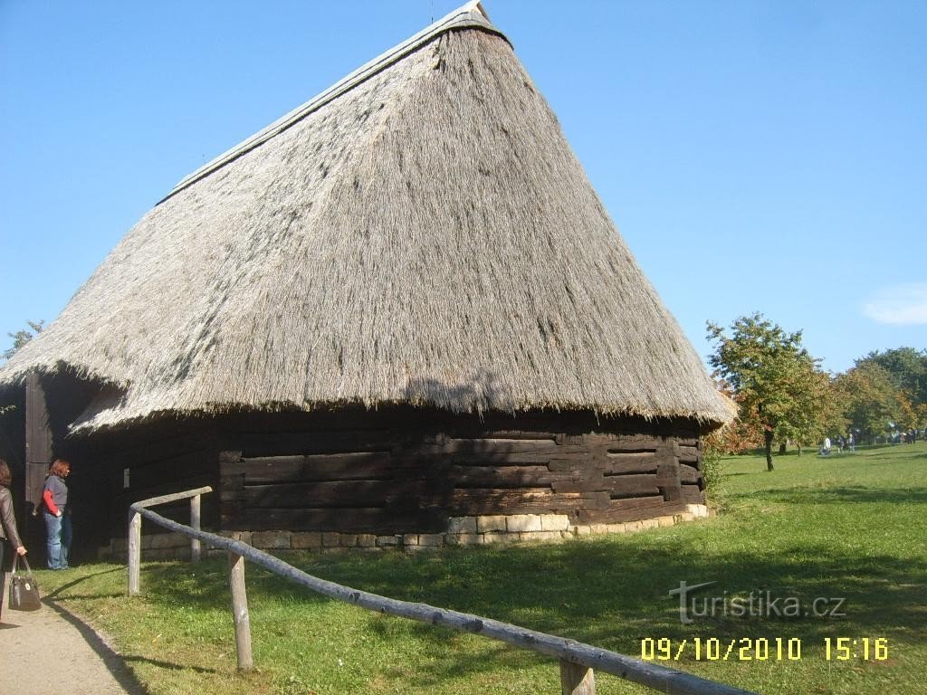 museo de edificios populares en Kouřimi