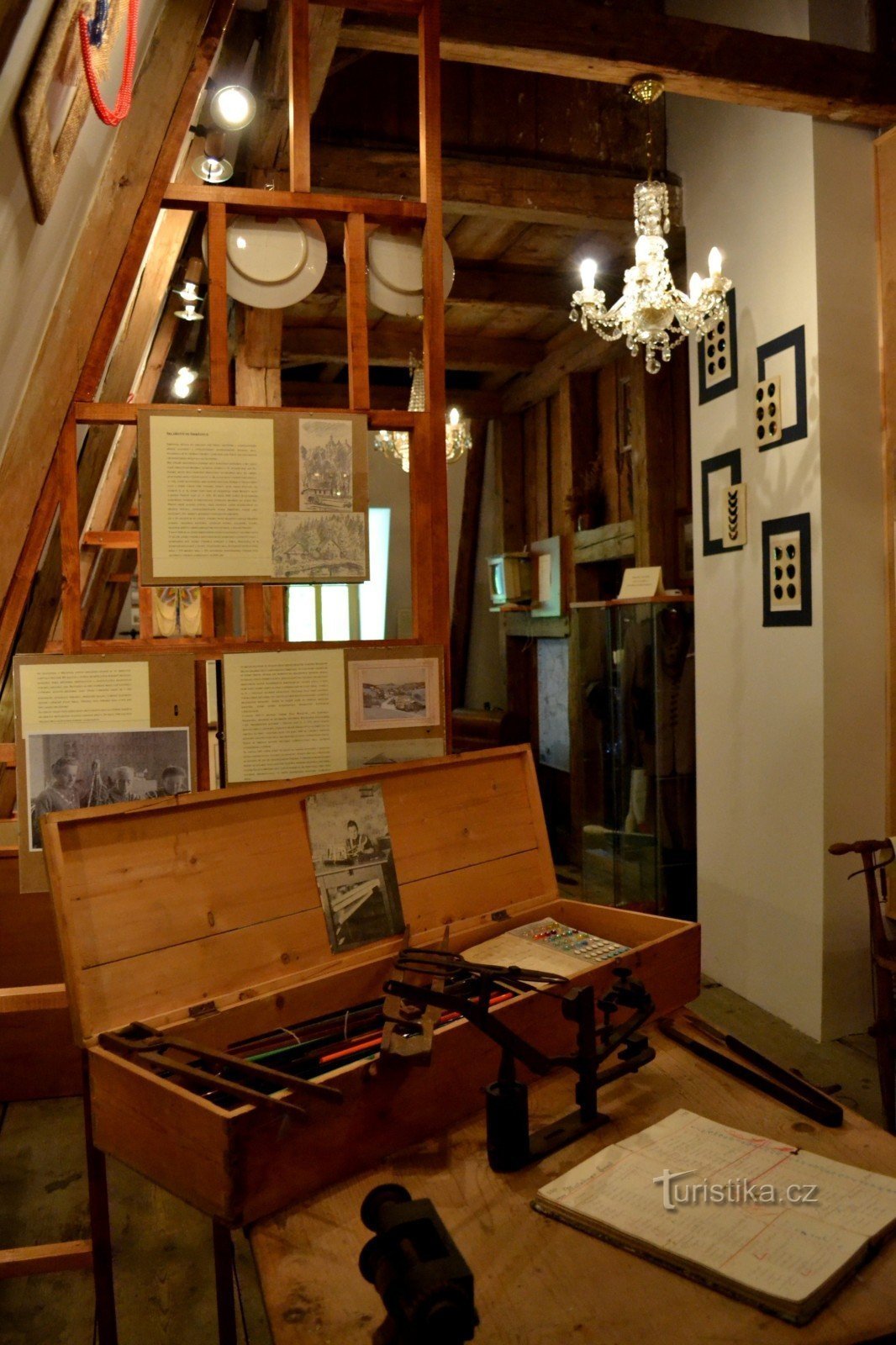 Museo de historia local y sala de exposiciones Smržovka