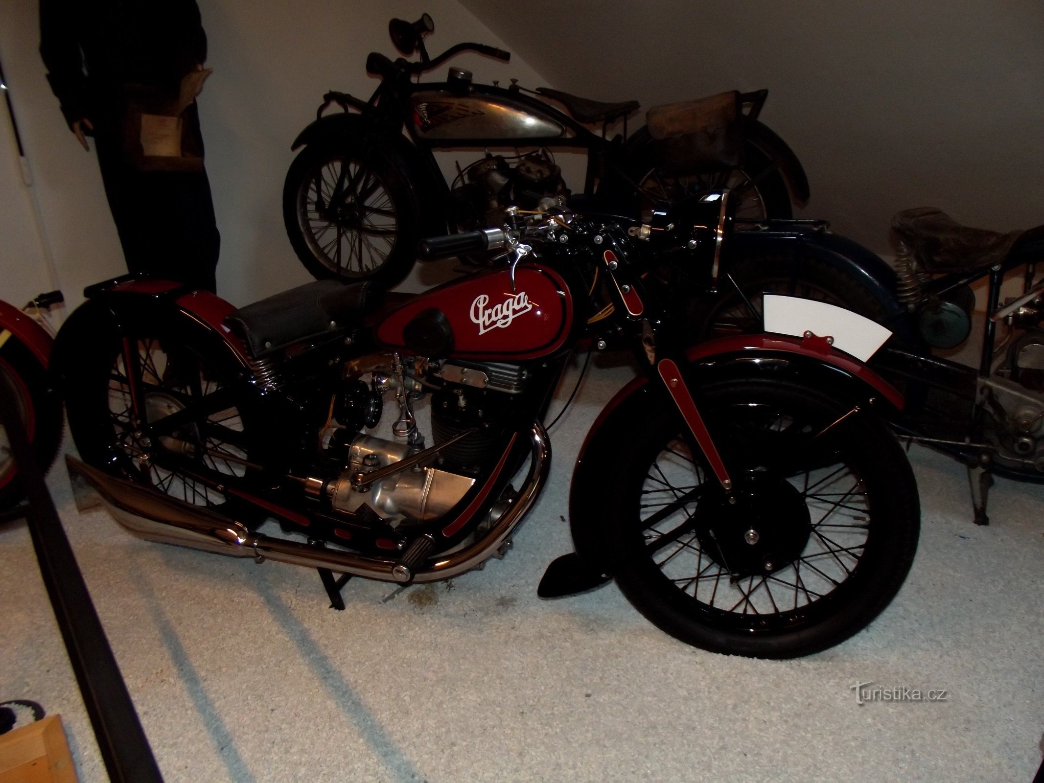 Museu de motos sob Troské