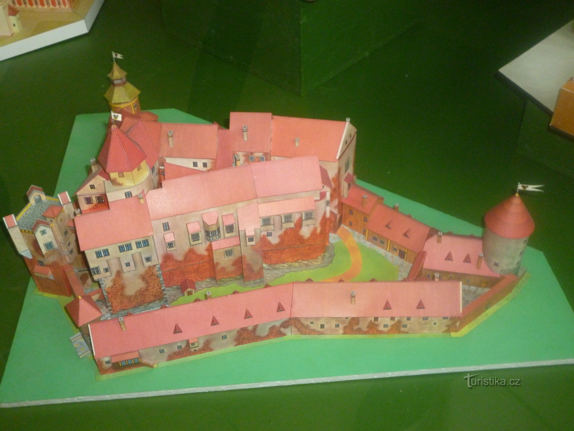 Museum der Papiermodelle Police nad Metují