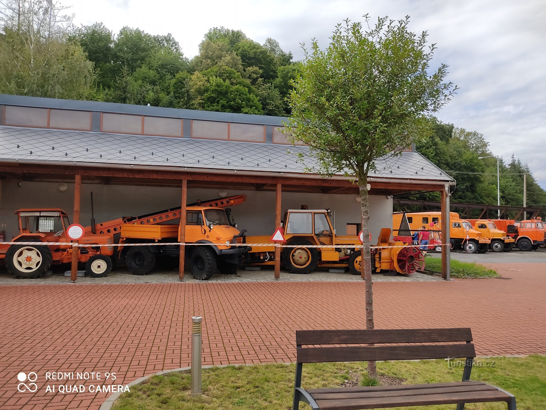 Muzeum silnic expozice venku