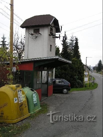 Myslík: Myslík - przystanek autobusowy, stacja transformatorowa