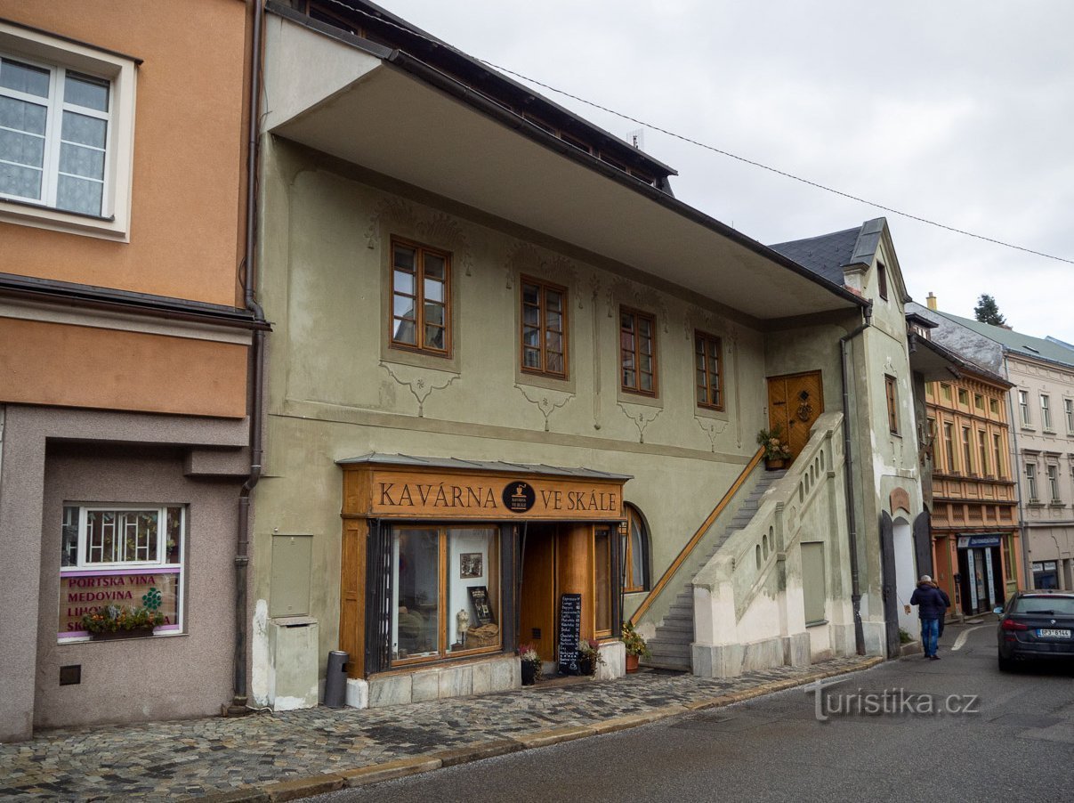 Pavillon de chasse dans la rue Pivovarská