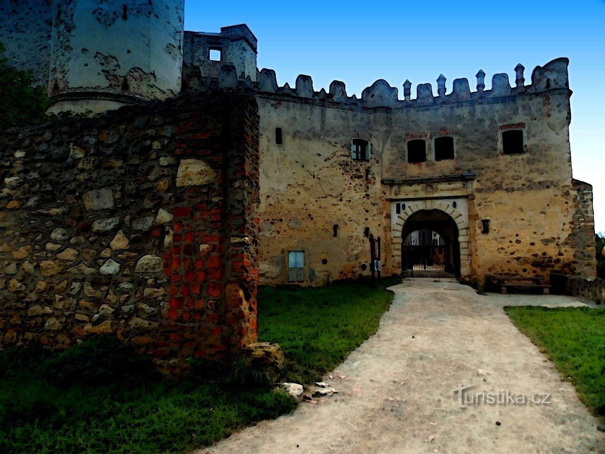 Vers une autre ruine du château - cette fois à Boskovice