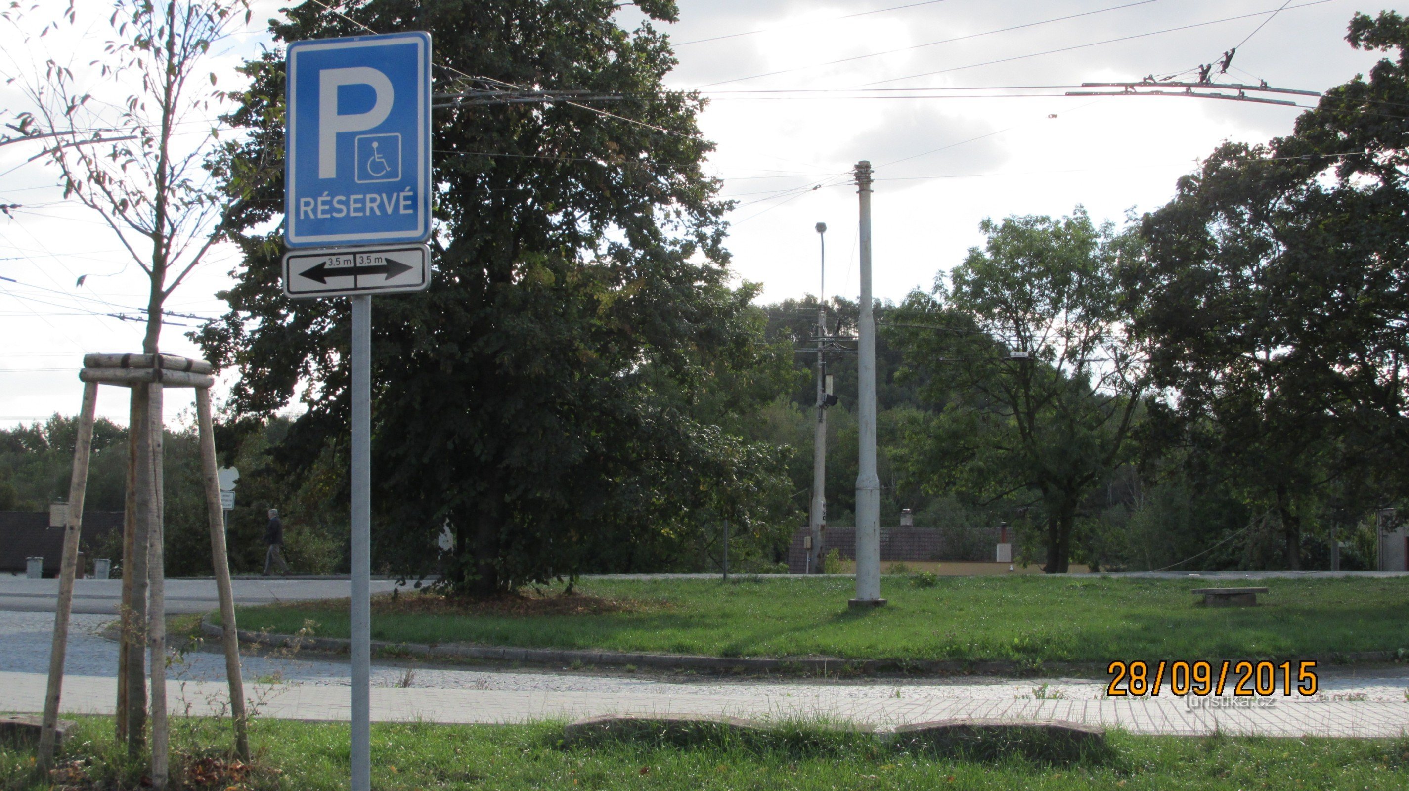 Pe grămada Ema de la Grădina Zoologică