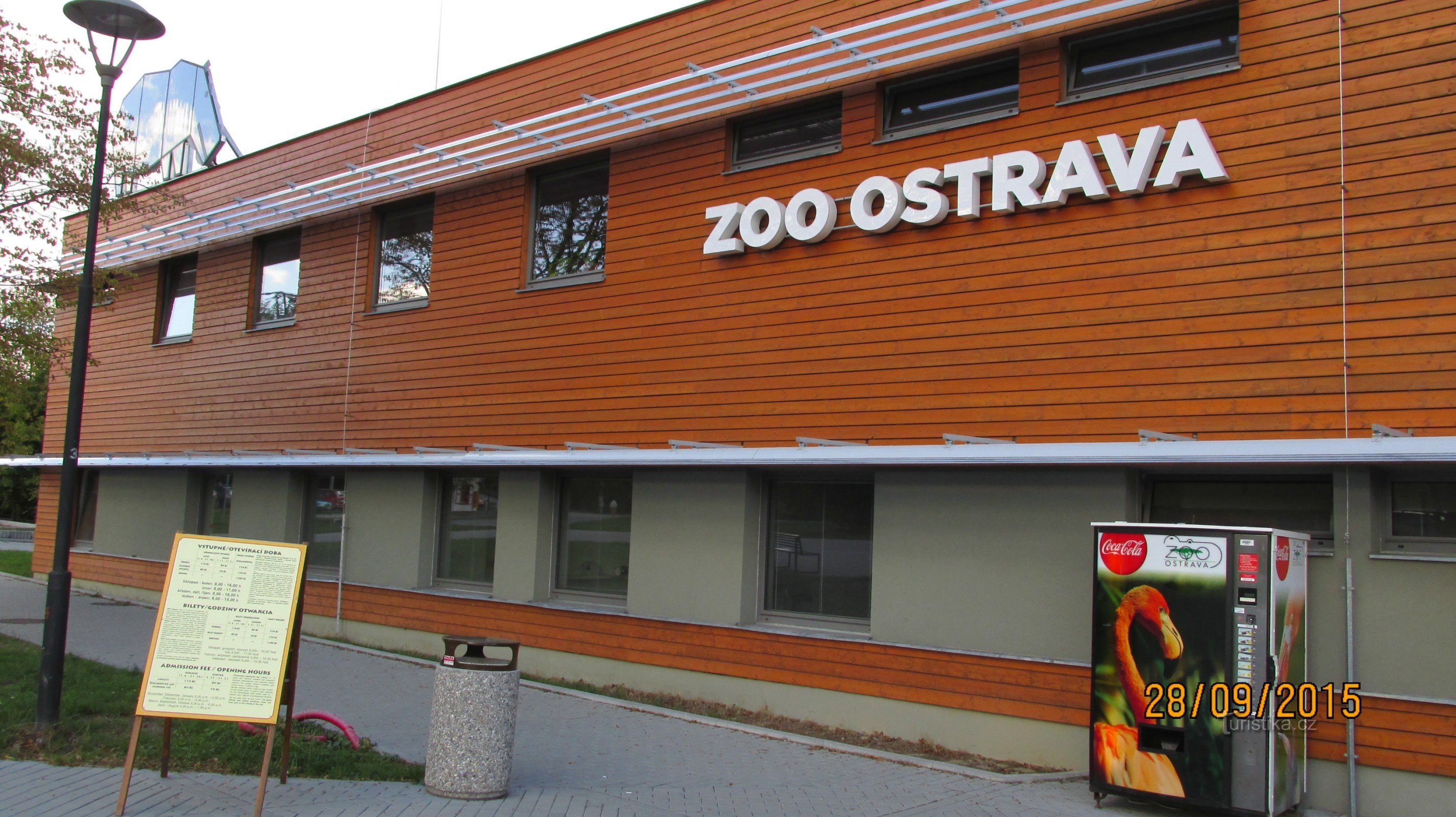 Na hrpi Ema iz ZOO vrta