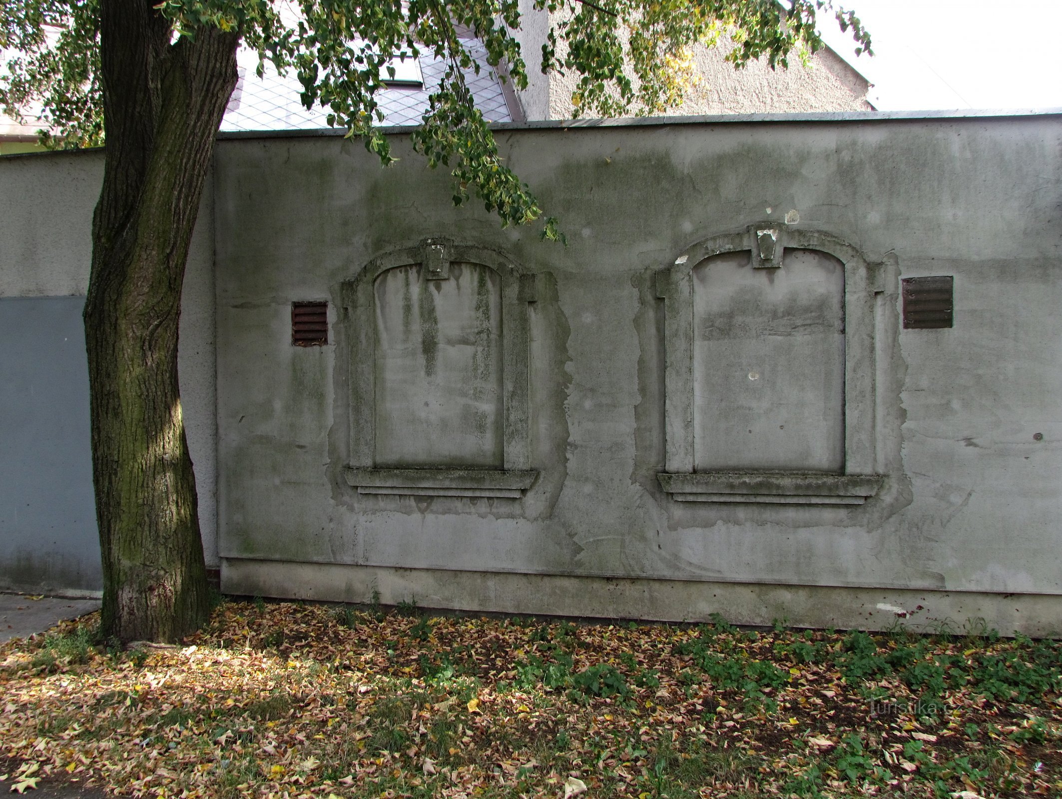 På Holešov jødiske kirkegård