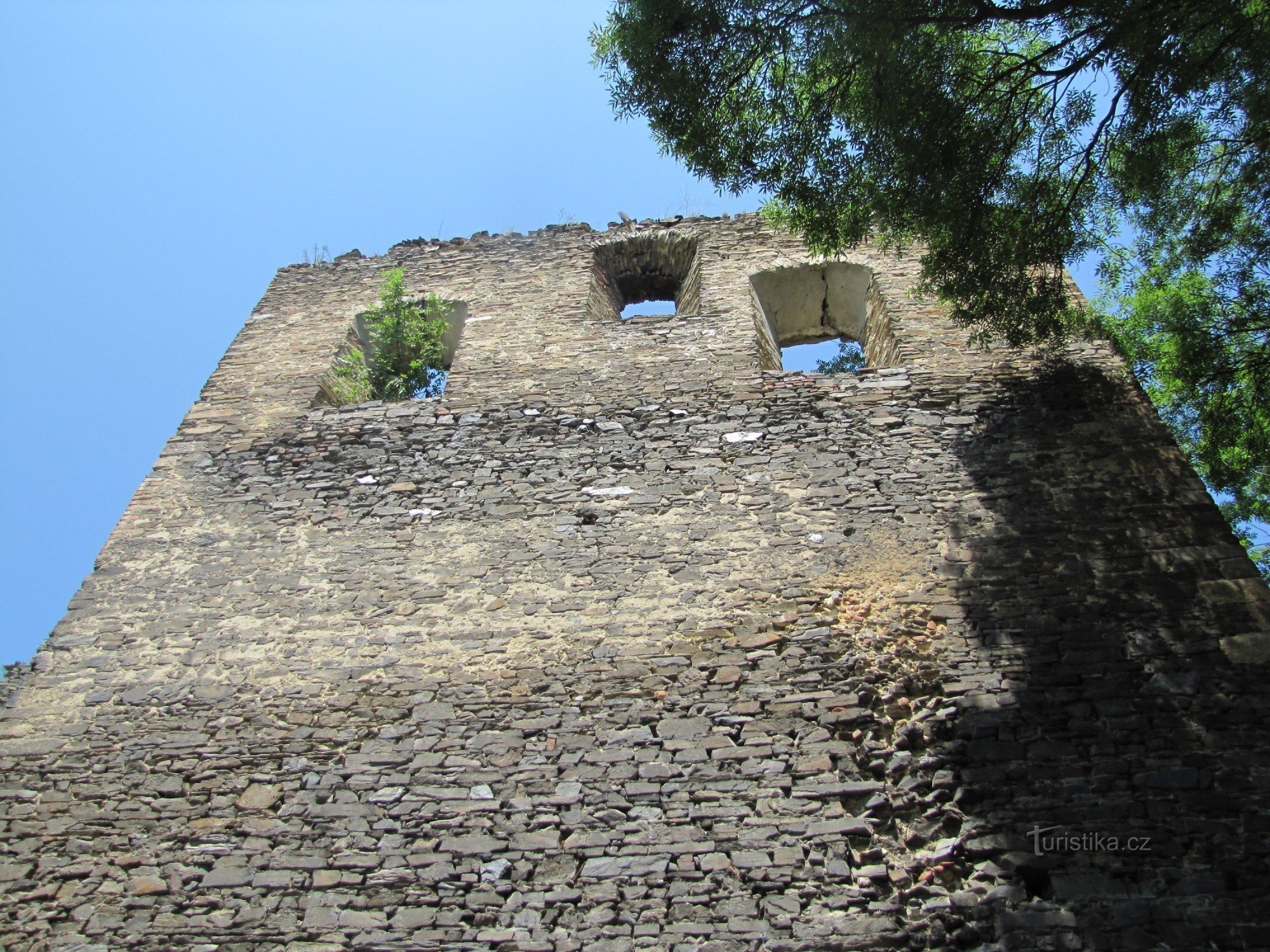 Bij Okori Castle