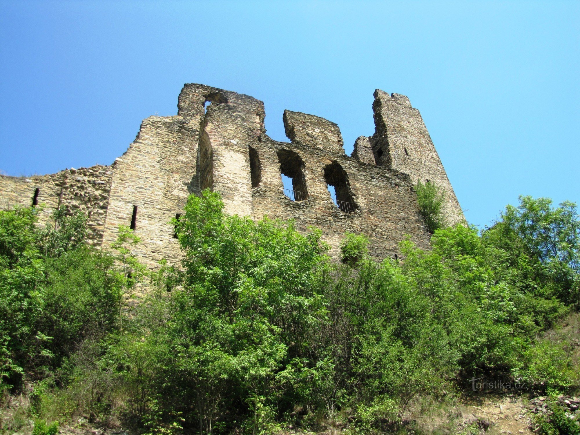 Auf Schloss Okori