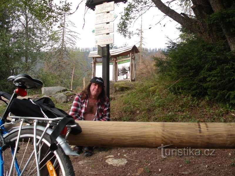 De bicicleta para Plešné jezero