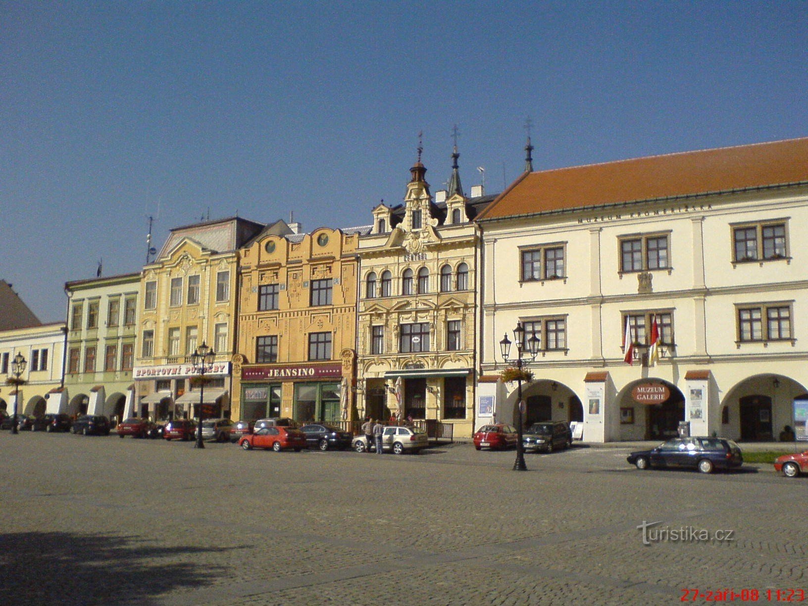 Em uma bicicleta para a beleza de Kroměříž (retro 2008)