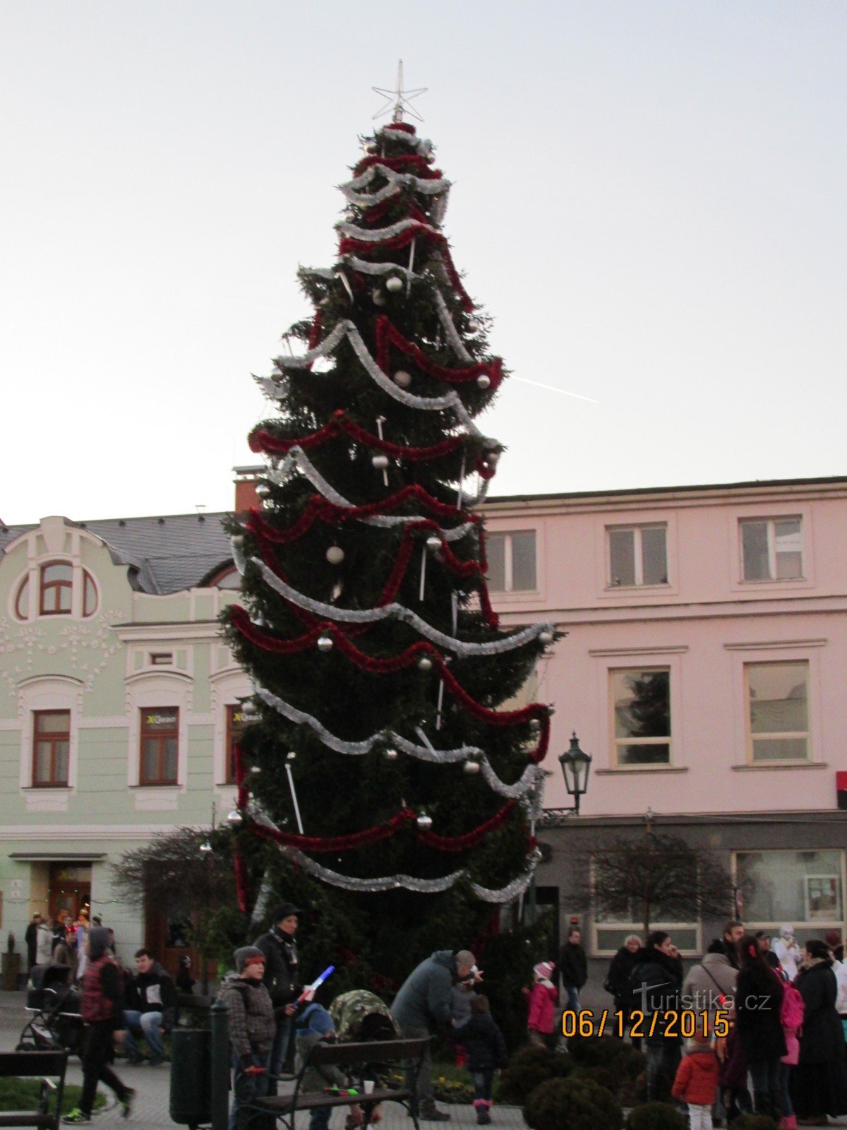 na praça