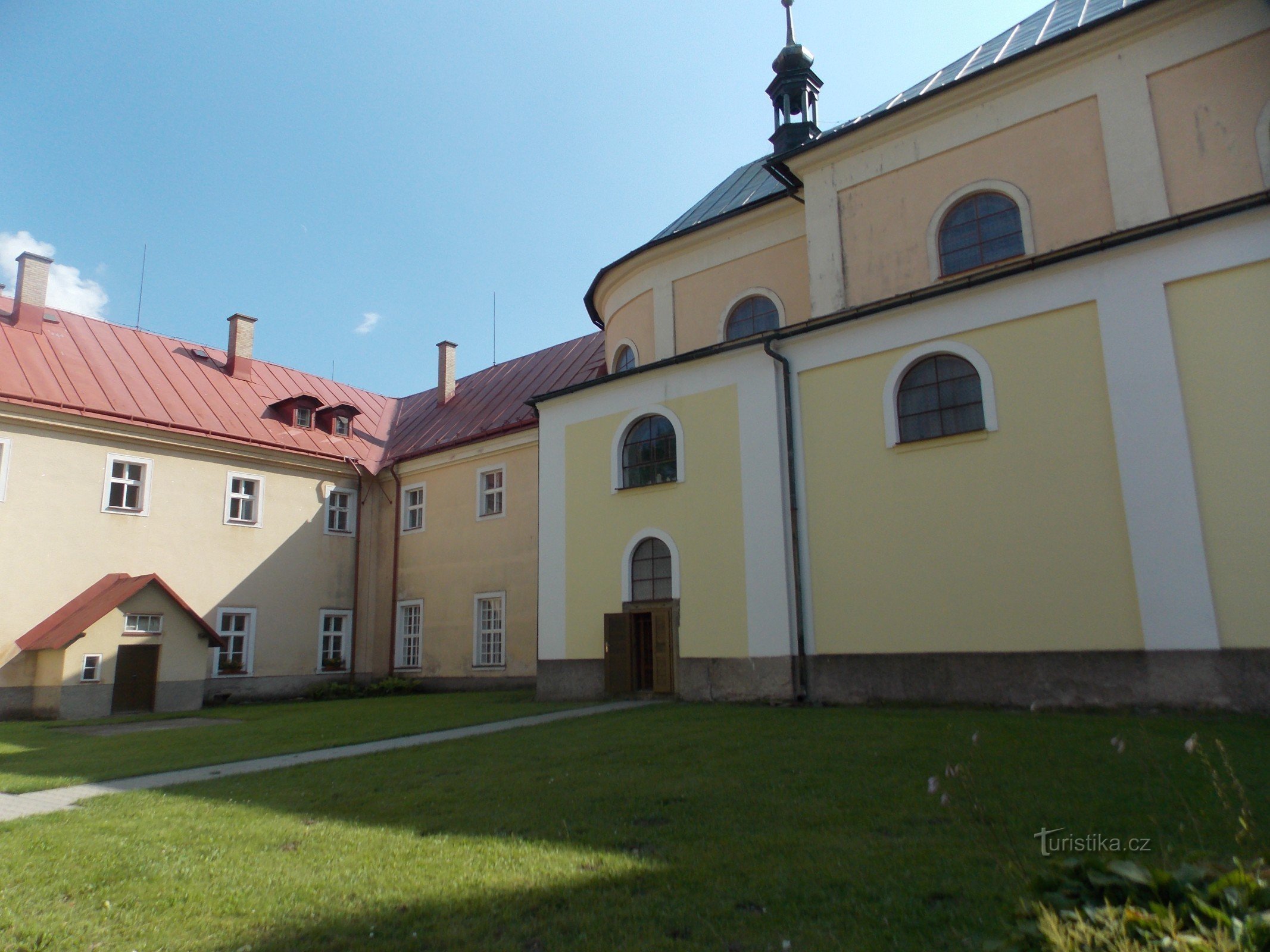 Zum Wallfahrtsort - Muttergottesberg in Králíky