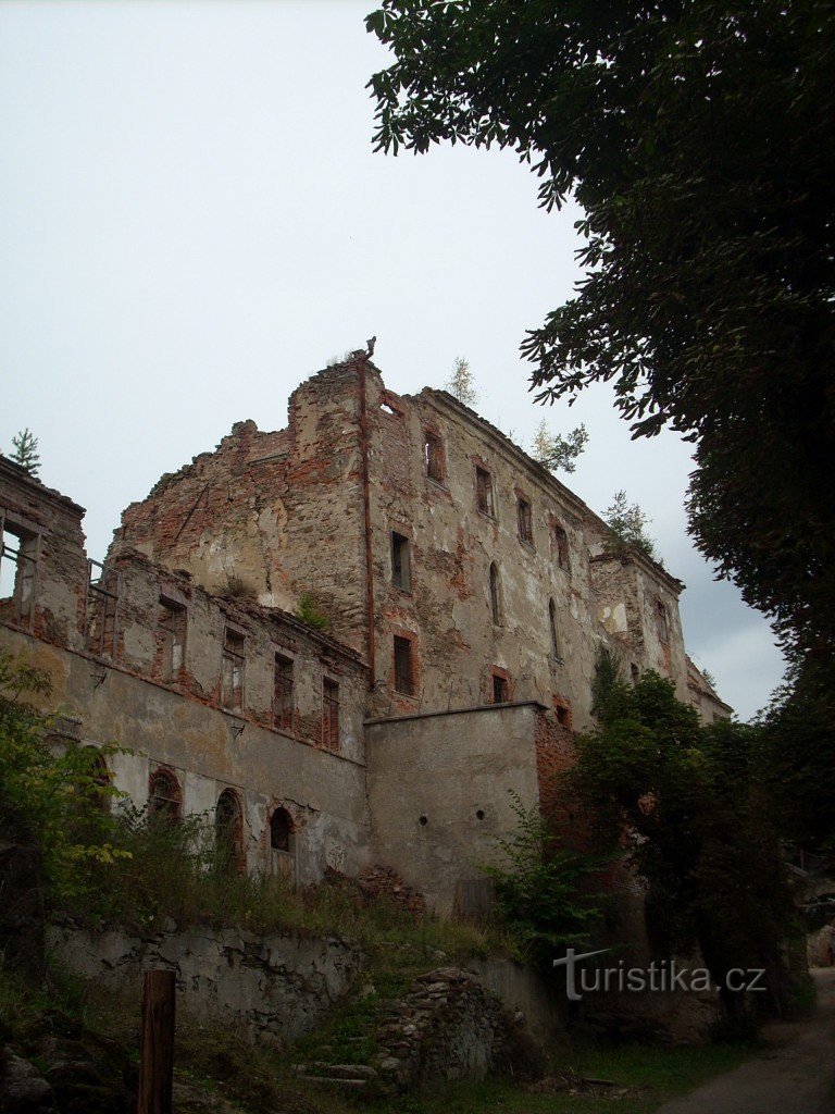 To the sad castle Hartenberk