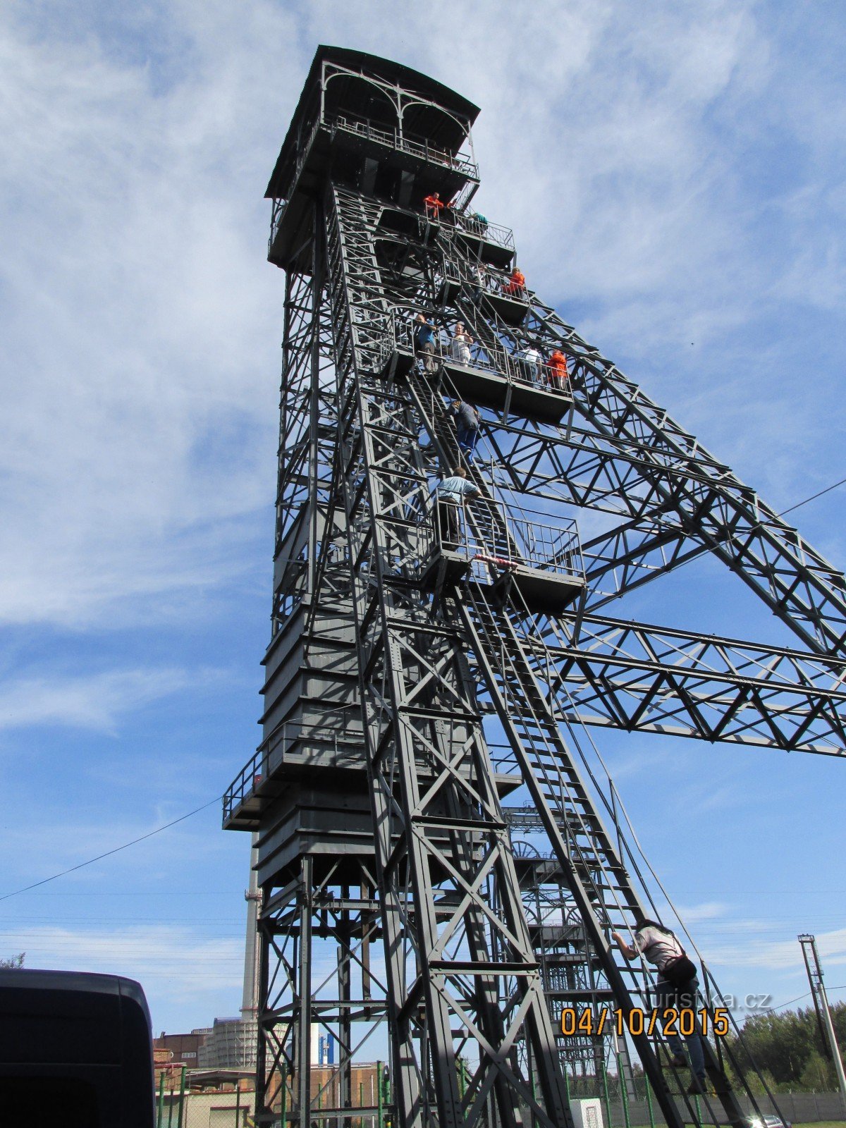 Sulla torre mineraria dell'ex Miniera di Barbora