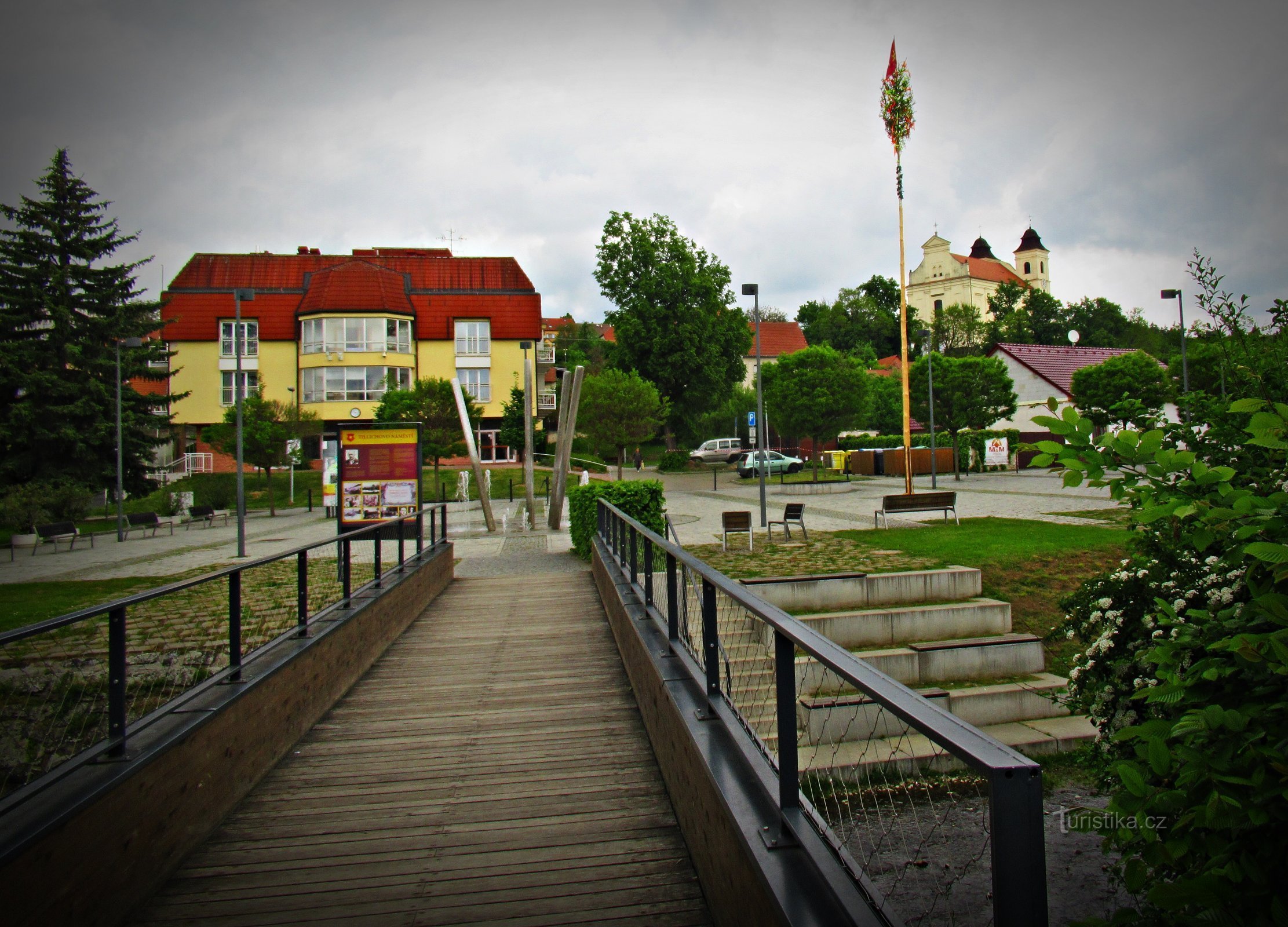 En la plaza Tillich en Bojkovice