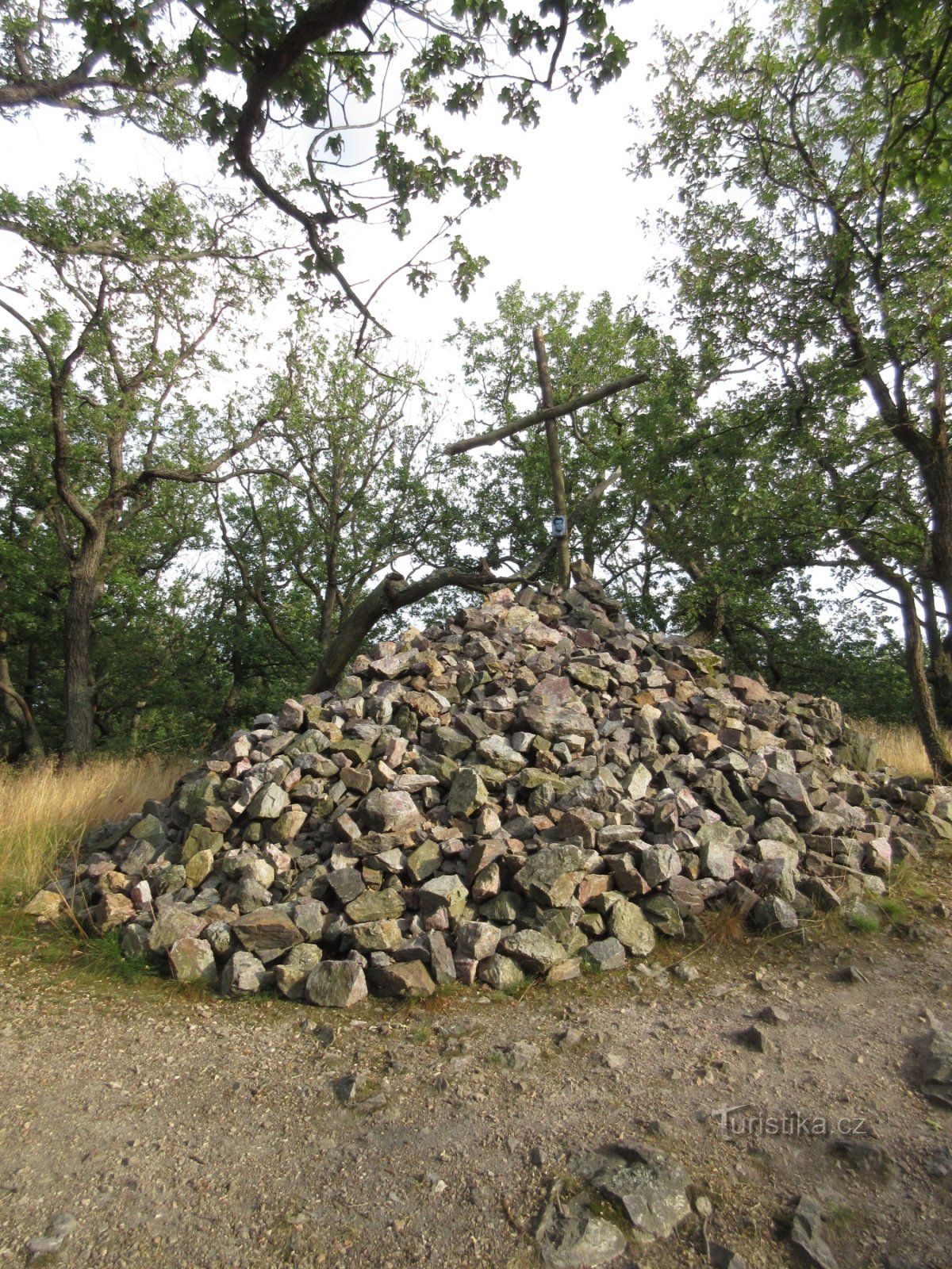 Oben auf dem Weg zum Aussichtsturm