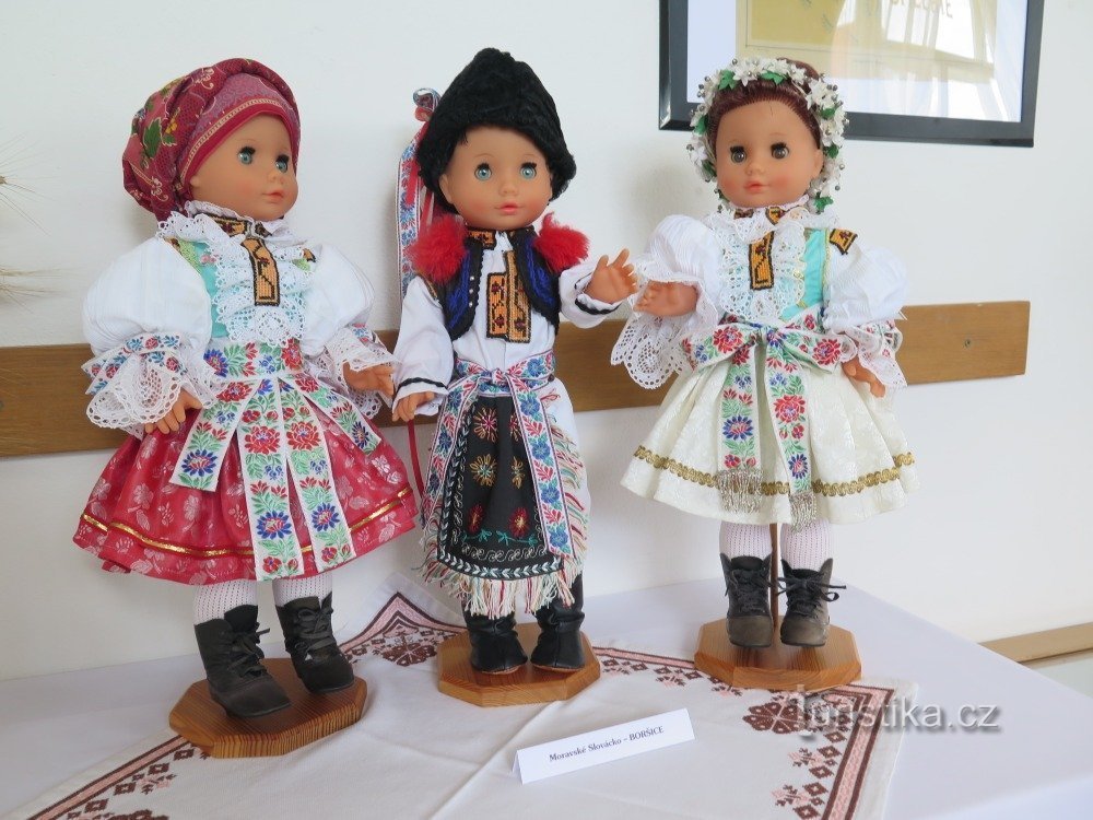 bei der Costumed Dolls Ausstellung