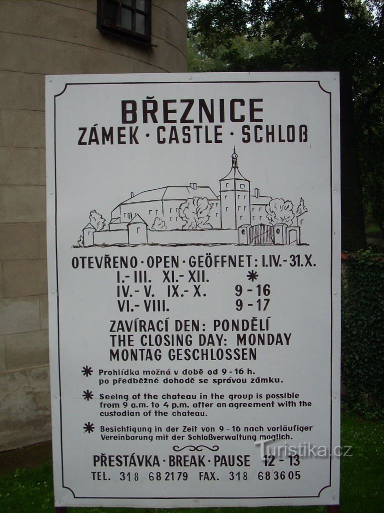 前往 Březnice 城堡