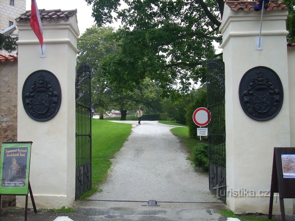 Naar het kasteel van Březnice