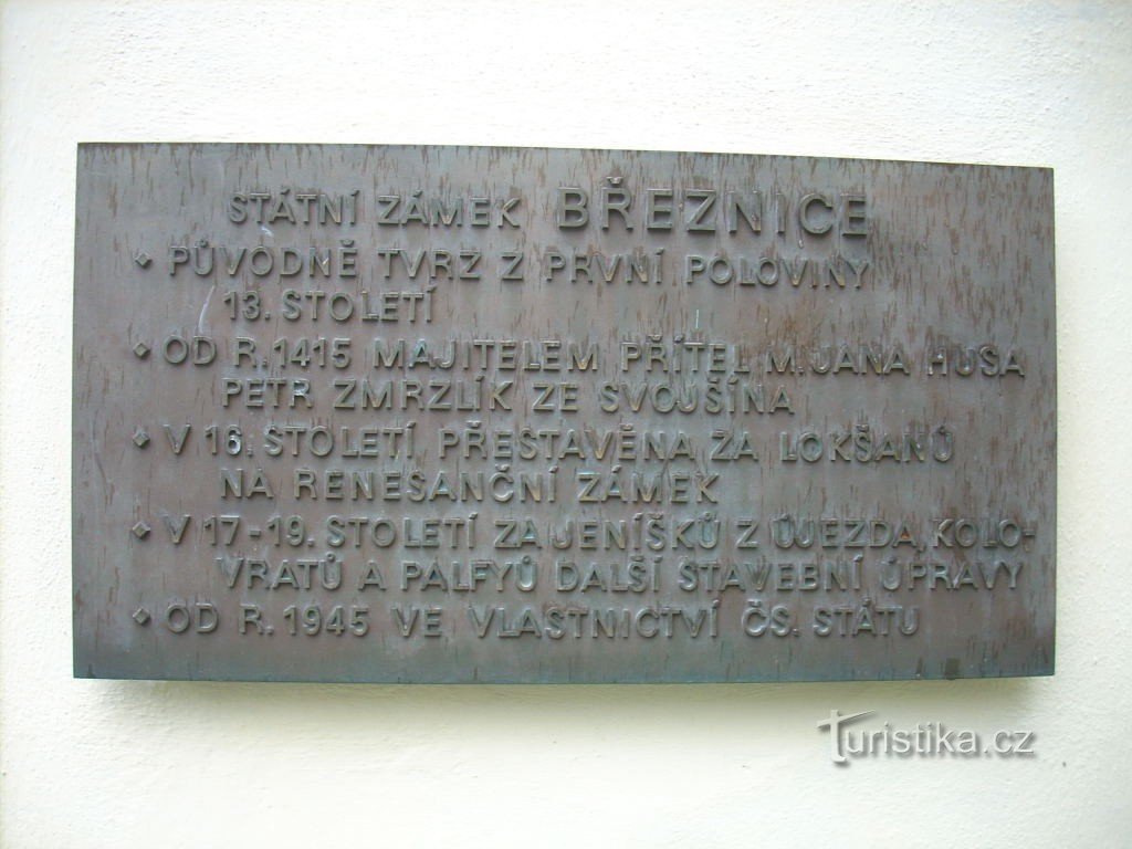 Para o castelo Březnice