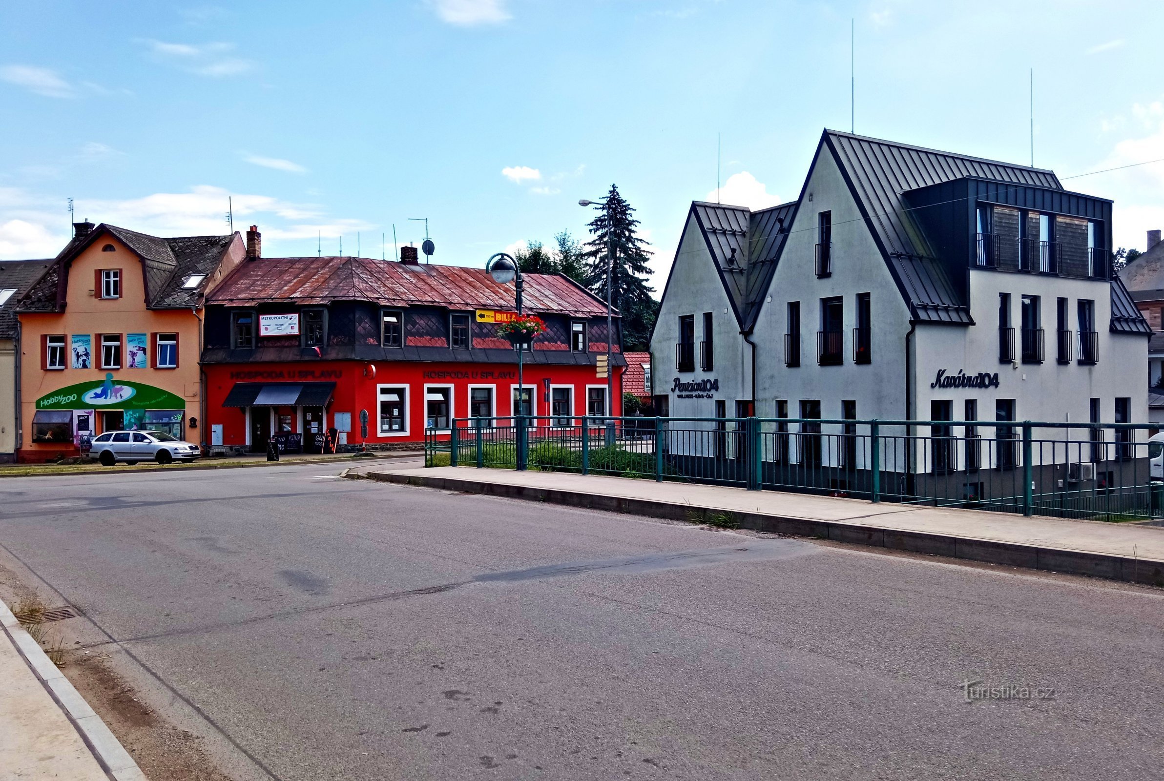 To the castle in Světlá nad Sázavou