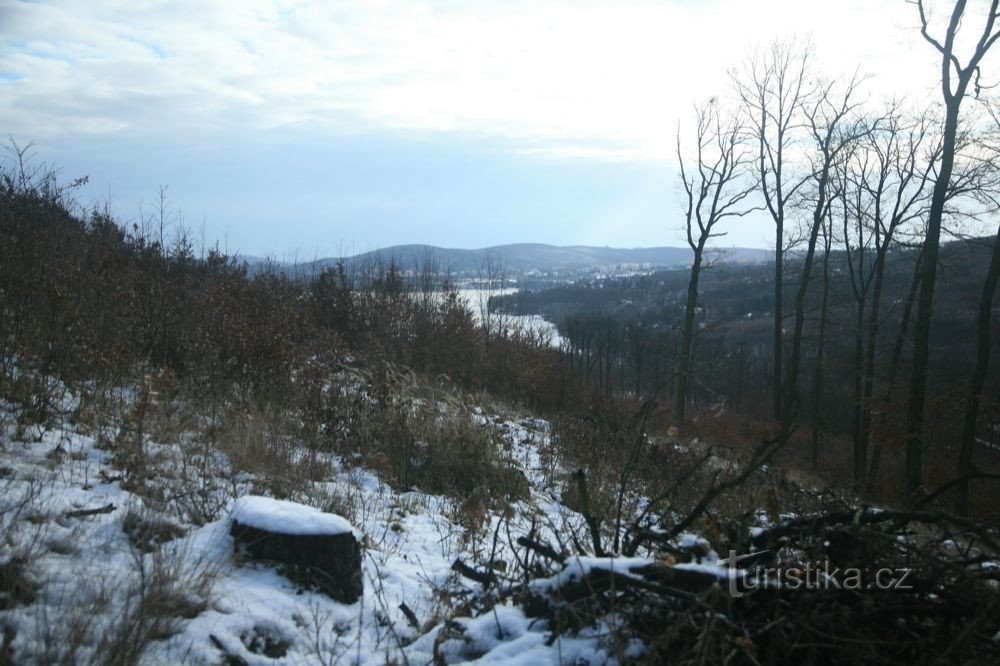 Above Roklí