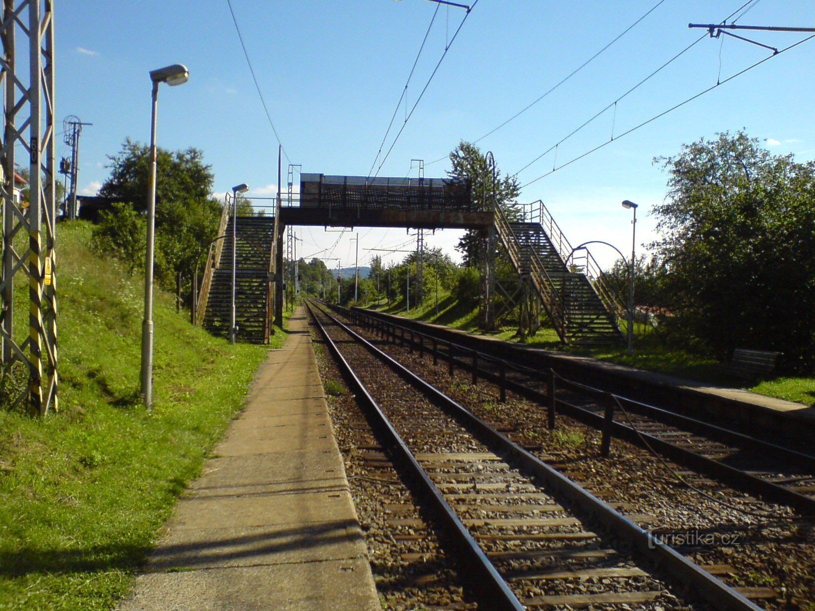 cavalcavia sopra la ferrovia.. perfette condizioni :-D