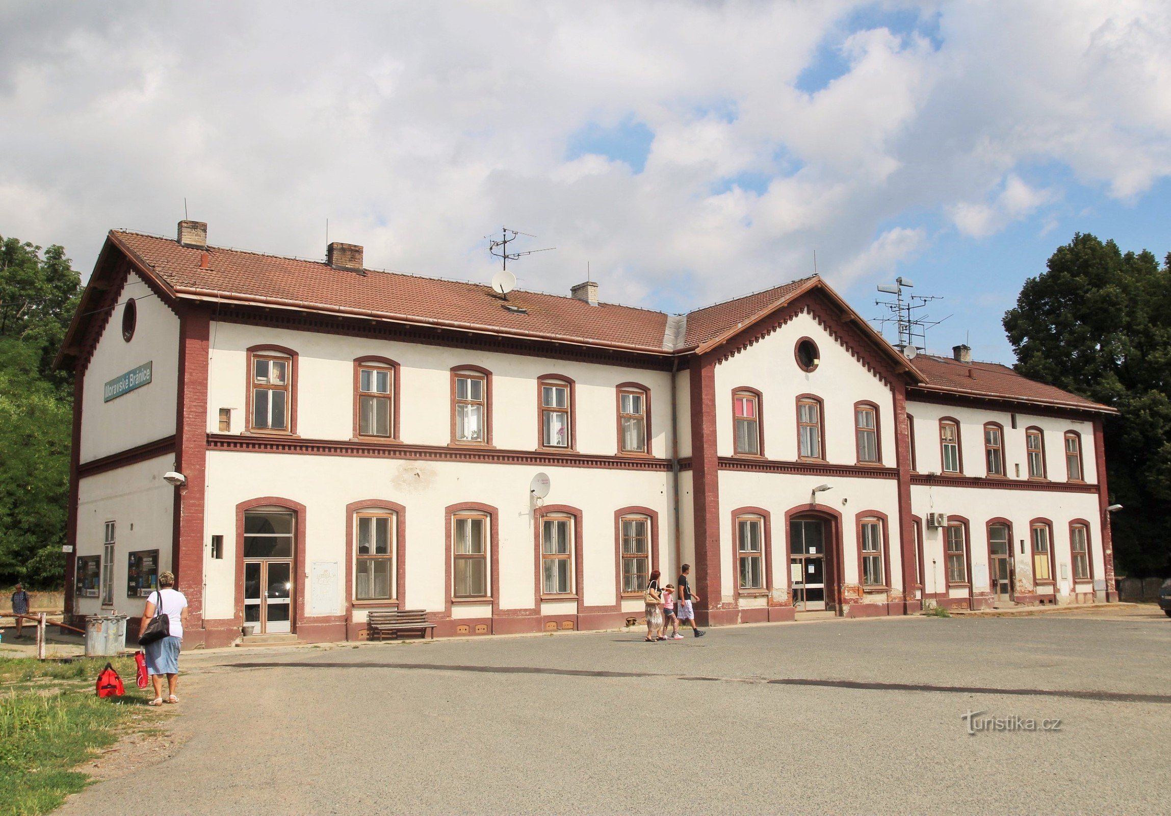 MoravskéBrániceの駅