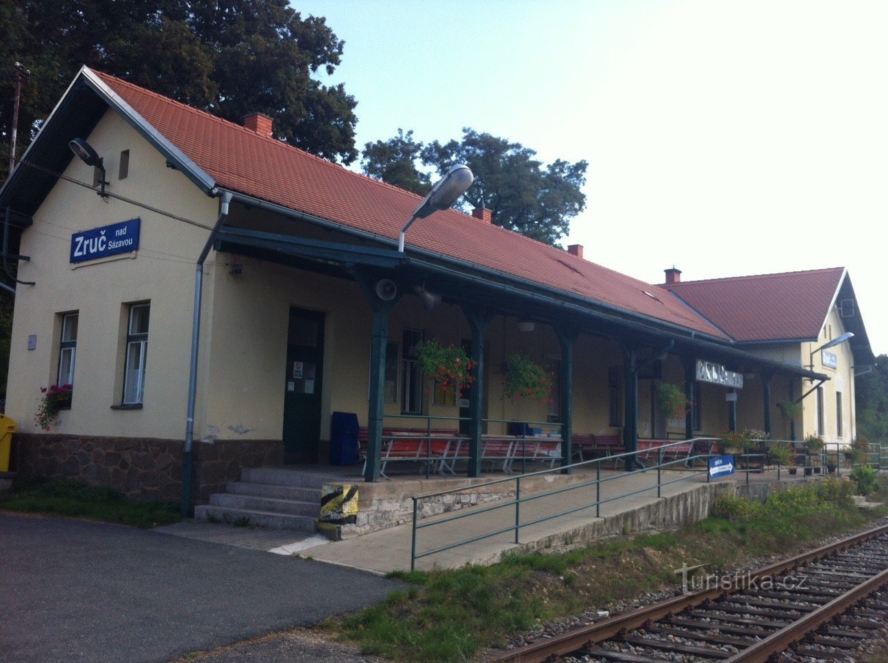 Zruč nad Sázavou railway station