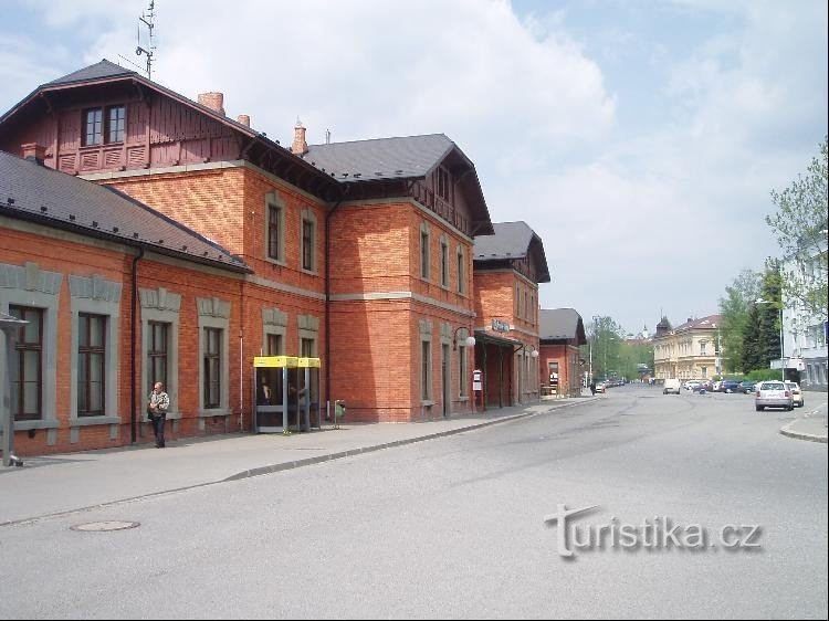 bâtiment de la gare