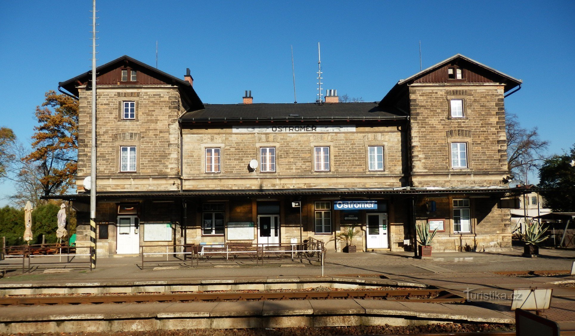 Costruzione della stazione