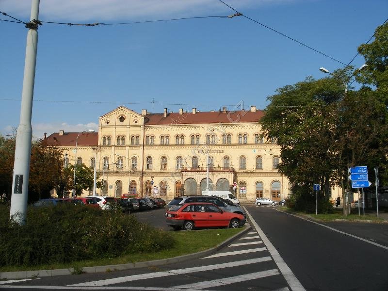 nádražní budova