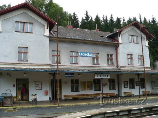 Edificio de la estación Ledečko