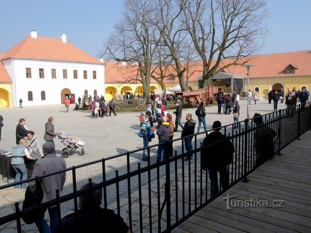 patio y escenario