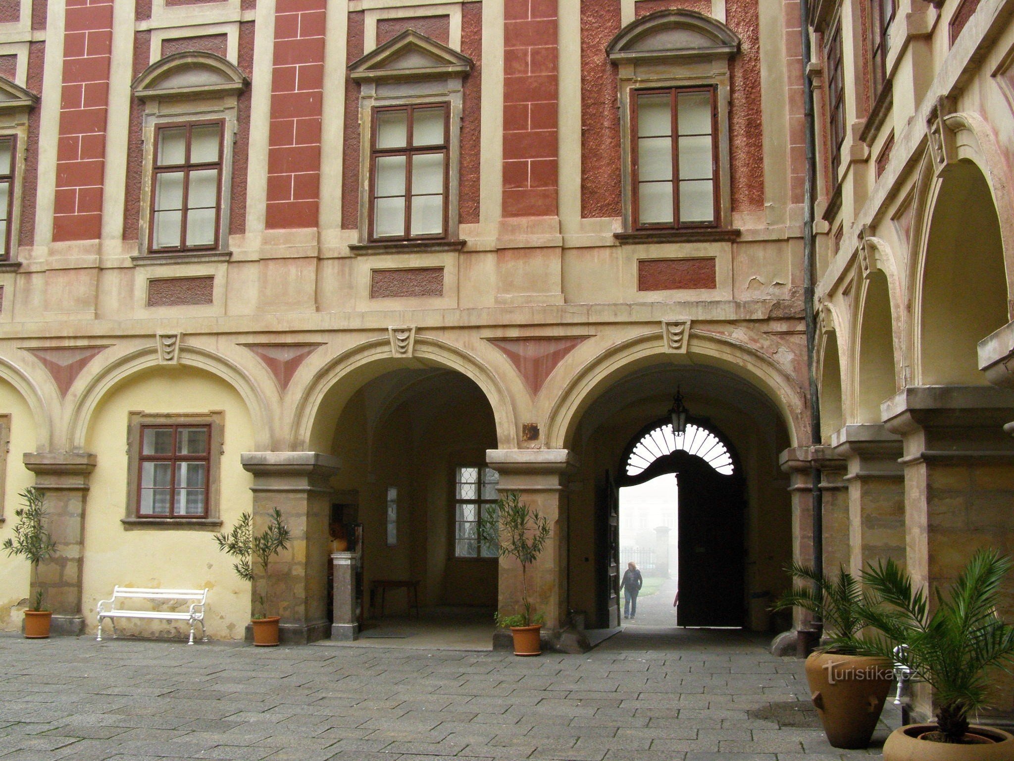 Libochovice Castle courtyard