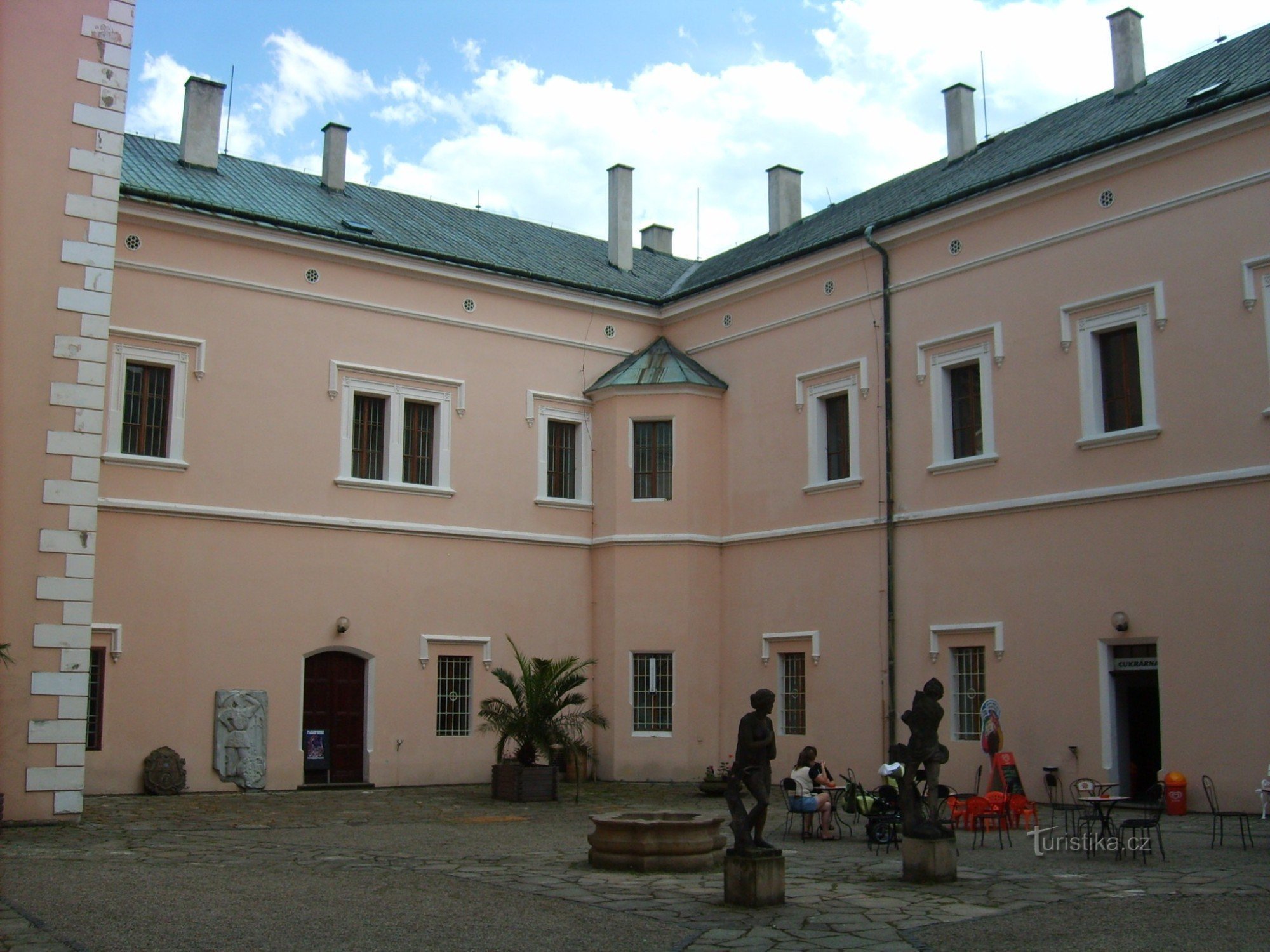 cortile del castello