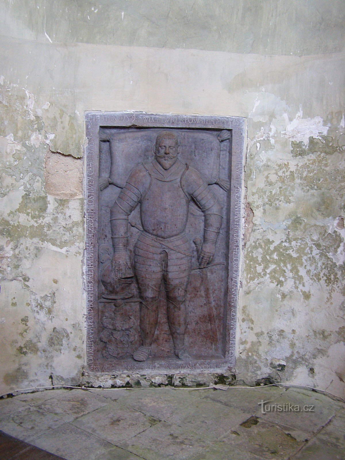 Grabstein in der Kirche St. Peter und Paul