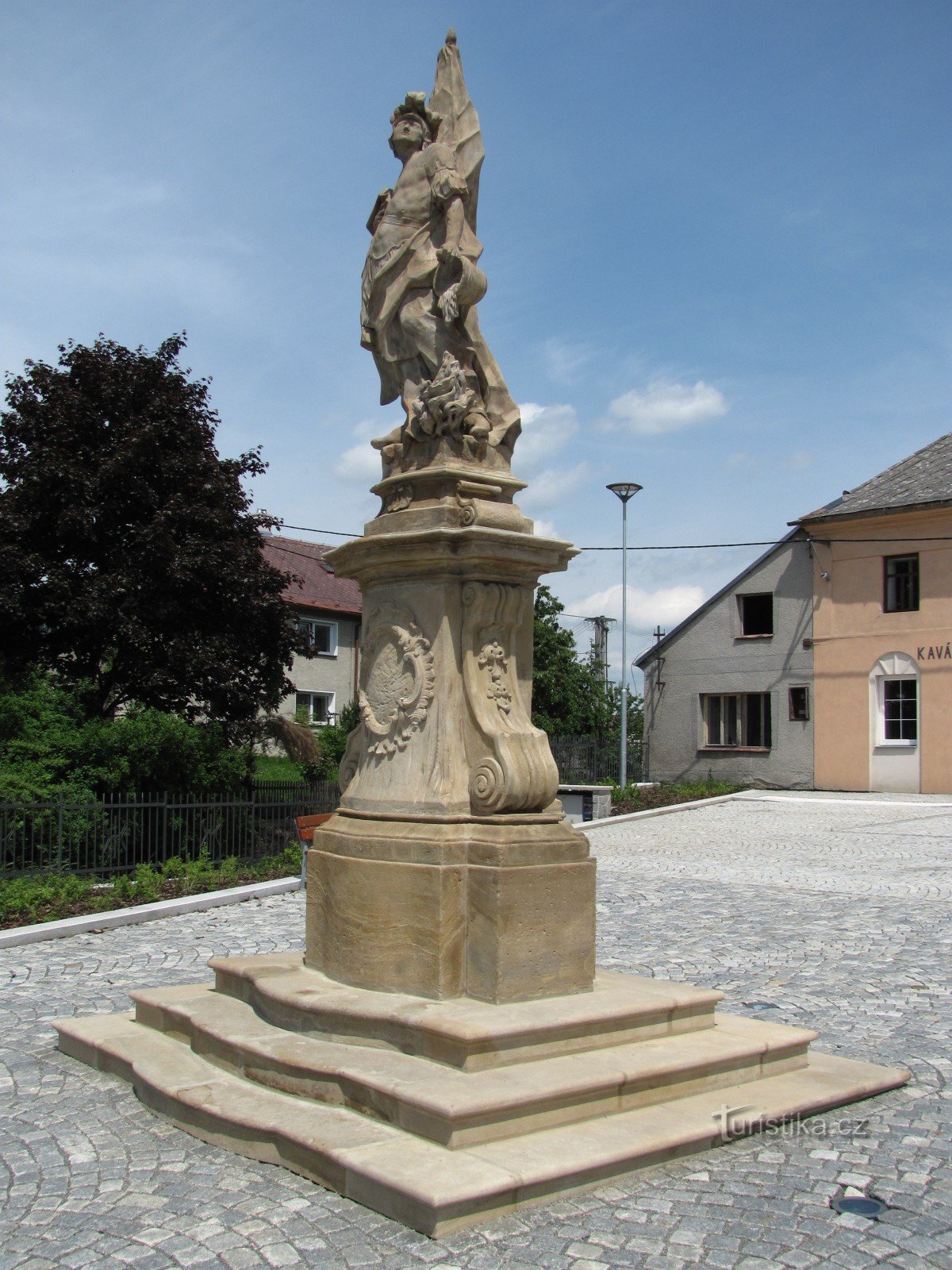 Náklo - statue de St. Floriane